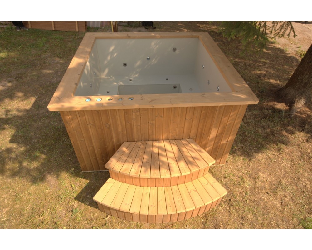 Square shape hot tub Square shape hot tub