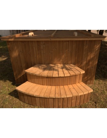 Square shape hot tub with thermowood trim 180x180 cm