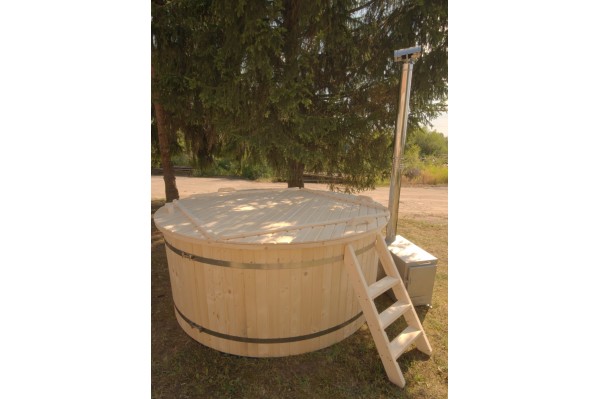 220 cm Plastikinis kubilas su egline medienos apdaila 220 cm Plastikinis kubilas su egline medienos apdaila