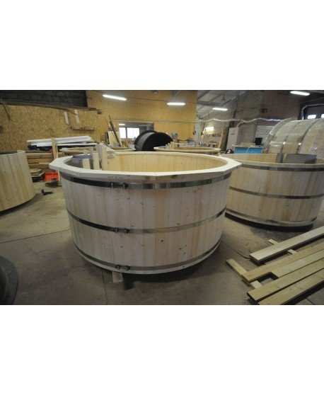 spruce wood hot tub spruce wood hot tub