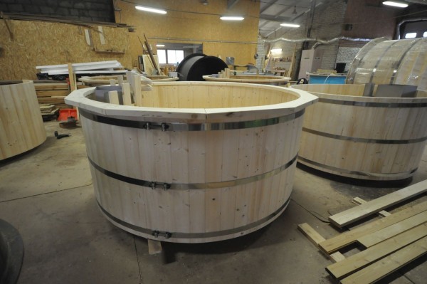 spruce wood hot tub spruce wood hot tub