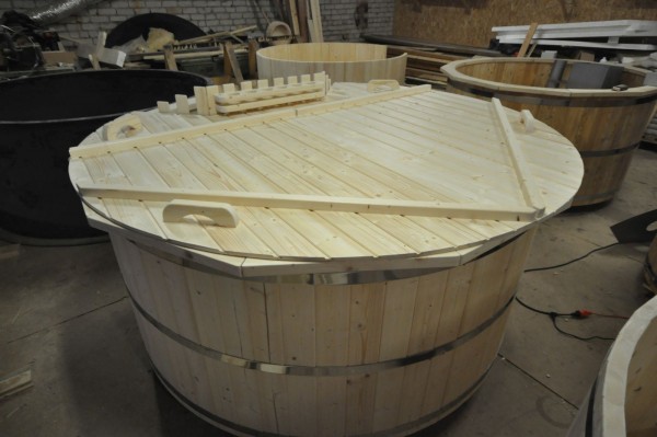 spruce wood hot tub spruce wood hot tub