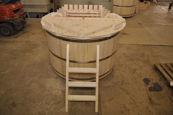 spruce wood hot tub spruce wood hot tub