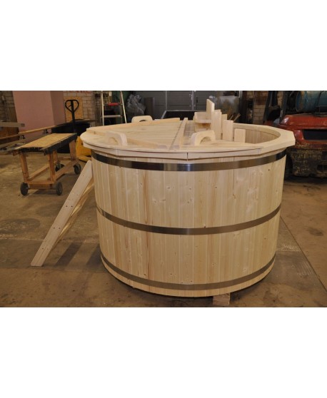 spruce wood hot tub spruce wood hot tub