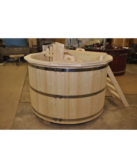 wooden spruce hot tub