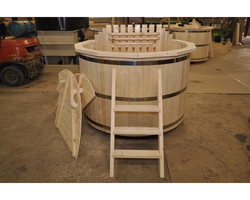 wooden spruce hot tub wooden spruce hot tub