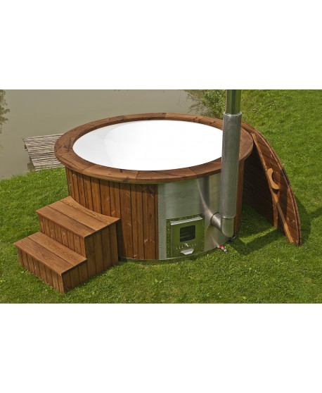 Royal wellness hot tub with integrated stove Royal wellness hot tub with integrated stove
