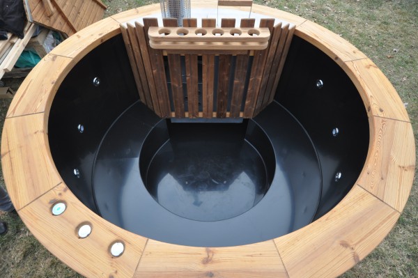 Hot tub with heater Hot tub with heater