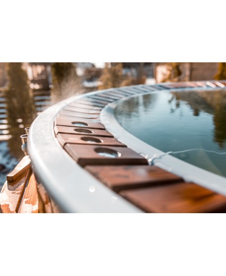 Outdoor Jacuzzi with overflow system 1.9 m Outdoor Jacuzzi with overflow system 1.9 m