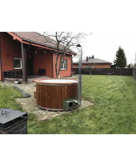 Wood fired hot tub with massages Wood fired hot tub with massages
