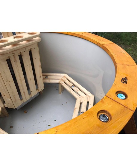Outdoor hot tub with integrated wood stove 1.6 m Outdoor hot tub with integrated wood stove 1.6 m
