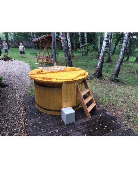 Outdoor hot tub with integrated wood stove 1.6 m Outdoor hot tub with integrated wood stove 1.6 m