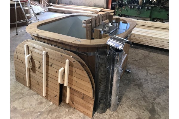 Kvadratinis SPA kubilas Kvadratinis SPA kubilas