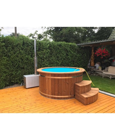 Plastic lined hot tub with thermowood Plastic lined hot tub with thermowood