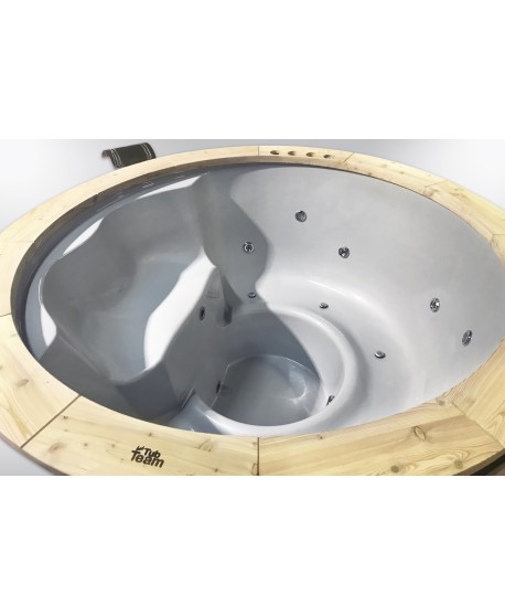 Royal fiberglass hot tub Royal fiberglass hot tub
