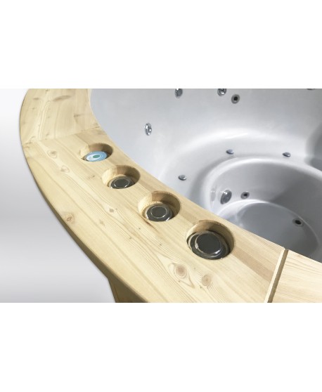 Royal fiberglass hot tub Royal fiberglass hot tub