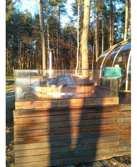Ofuro hot tub with massages Ofuro hot tub with massages