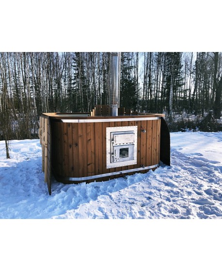 Wooden hot tub with plastic lined and powerful stove Wooden hot tub with plastic lined and powerful stove