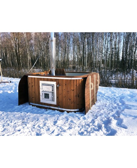 Wooden hot tub with plastic lined and powerful stove Wooden hot tub with plastic lined and powerful stove