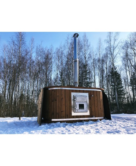 Wooden hot tub with plastic lined and powerful stove Wooden hot tub with plastic lined and powerful stove