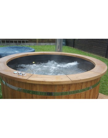 Plastic lined hot tub with thermowood