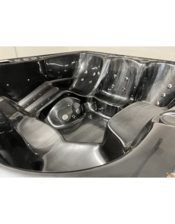 Square acrylic hot tub "MACAU"